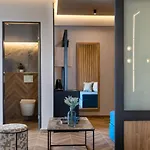 Hotel Mythic Summer