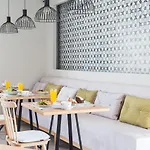 Hotel Mythic Summer