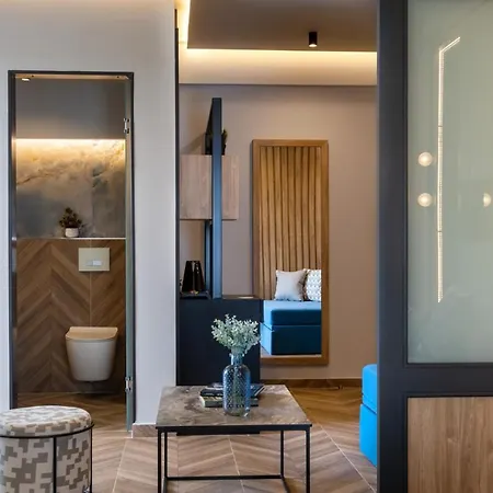 Hotell Mythic Summer