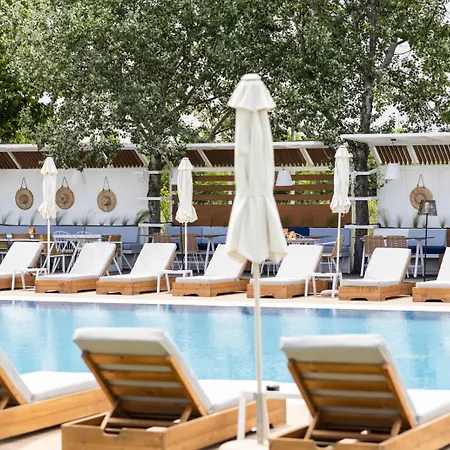 Отель Mythic Summer 4*