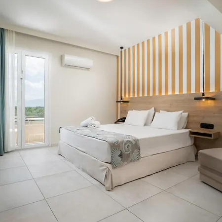 Mythic Summer Hotell 4*