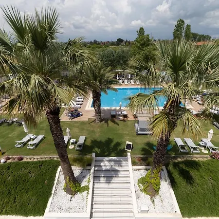 Hotel Mythic Summer 4*