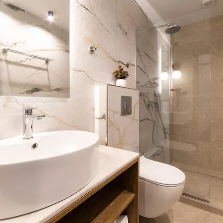 Hotel Mythic Summer 4*