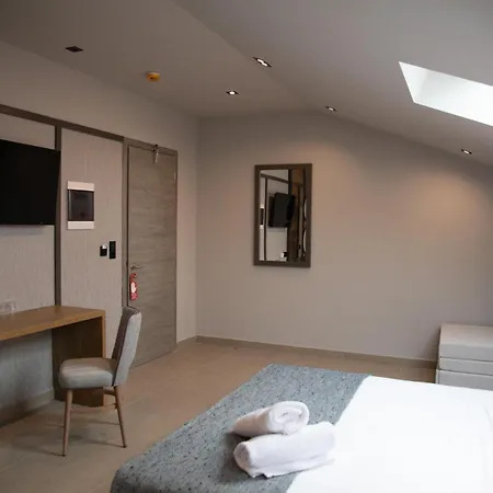 Mythic Summer Paralía