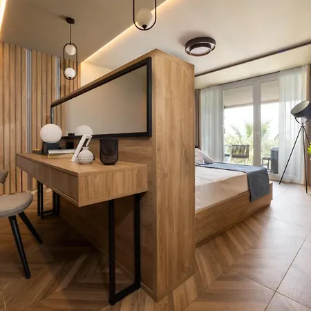 Mythic Summer 4* Paralía