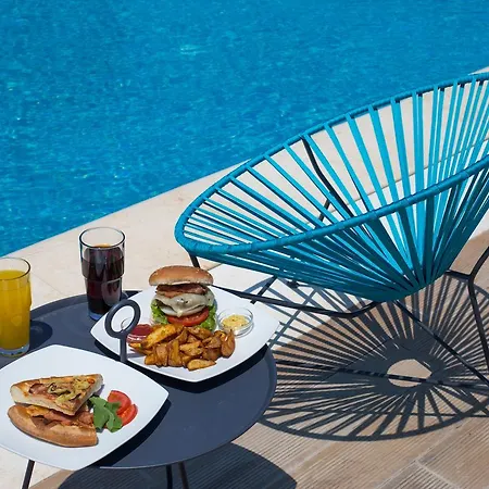 Mythic Summer 4* Paralía