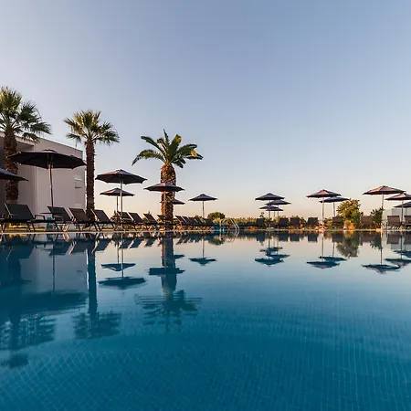 Mythic Summer Hotel 4*