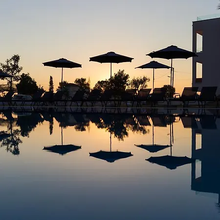 Mythic Summer Hotel