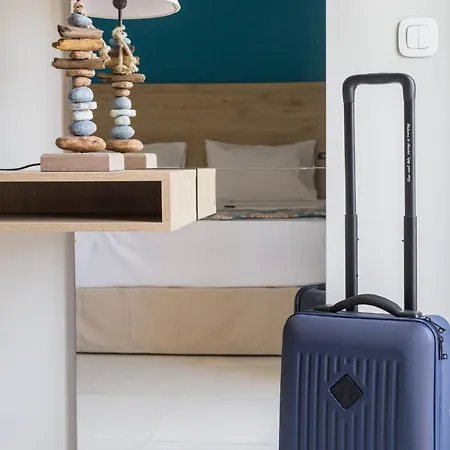 فندق Mythic Summer Paralía