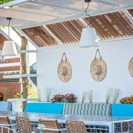 Mythic Summer Hotel