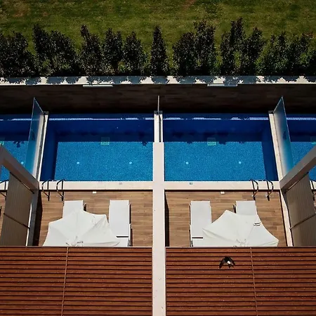 Mythic Summer Paralía