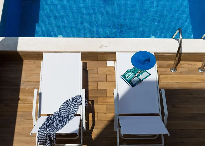 فندق Mythic Summer Paralía
