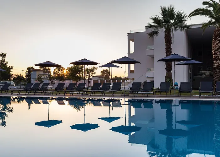 酒店 Mythic Summer