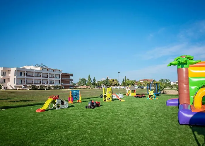 Mythic Summer 酒店 Paralía