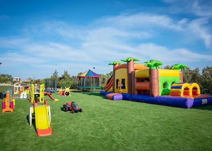 Mythic Summer 4* Paralía