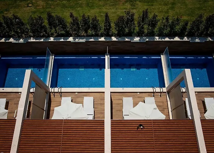 Mythic Summer Paralía