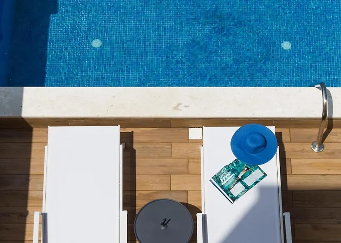 酒店 Mythic Summer 4*